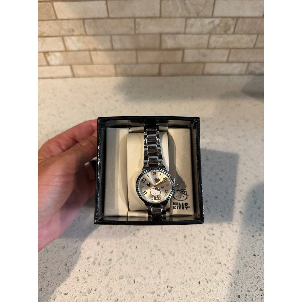 Hello Kitty Sanrio HKAQ5819J Women's Bracelet Watch Silver Tone New In Box